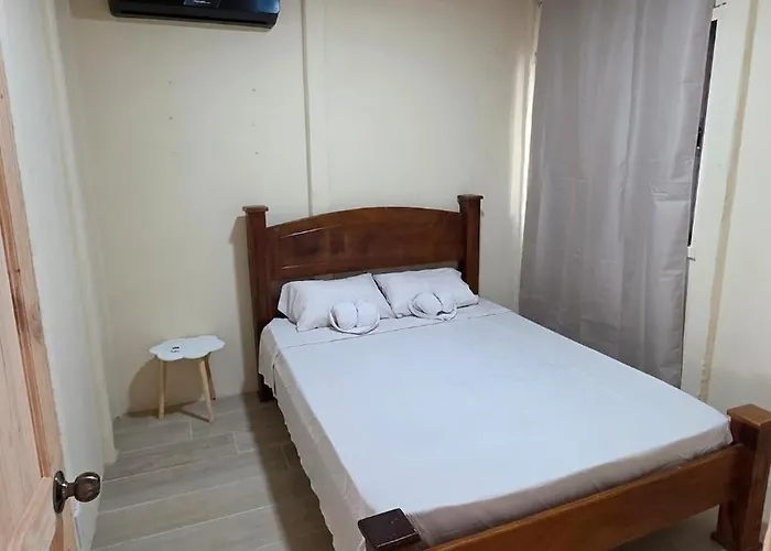 Ferienhaus Casa Cielo, 2 Minutes From The Beaches La Cruz (La Cruz)